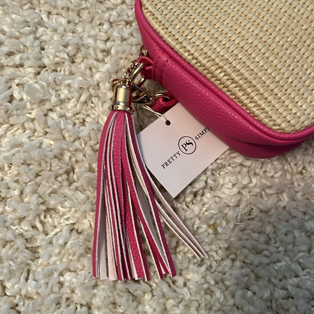 NEW Pretty simple pink purse - Picture 3 of 6